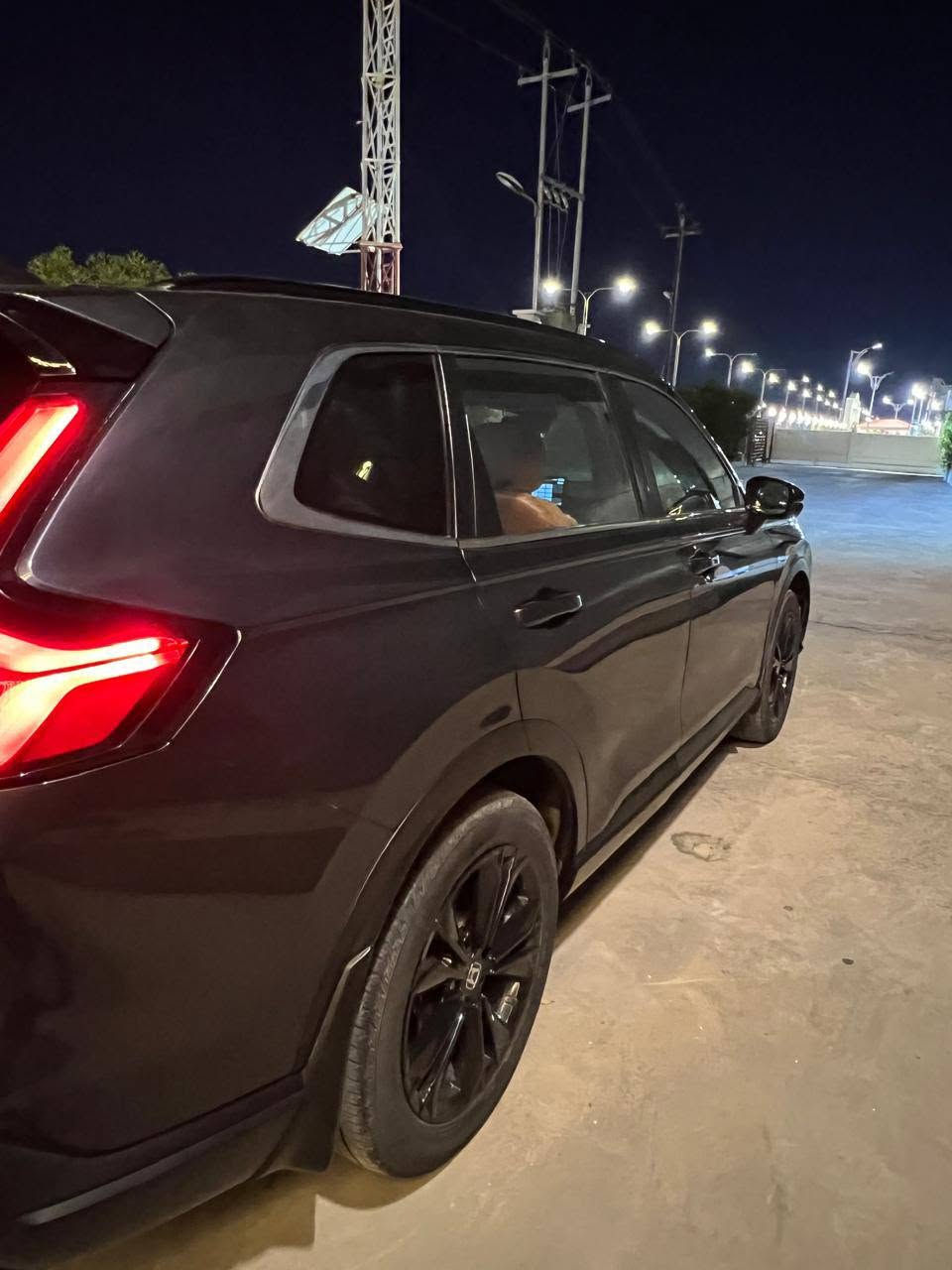🚗 للبيع | Honda CR-V موديل 2024
سيارة نظيفة  وصورها واضحة مع رقم الشاصي متوفر، ويمكنك التحقق من سجل الحوادث بكل شفافية.
💰 السعر: 21,500 دولار 📌 يوجد مجال بسيط للتفاوض
للاستفسار والاتصال: 📞 ***********
وأهلاً وسهلاً بالجميع.
