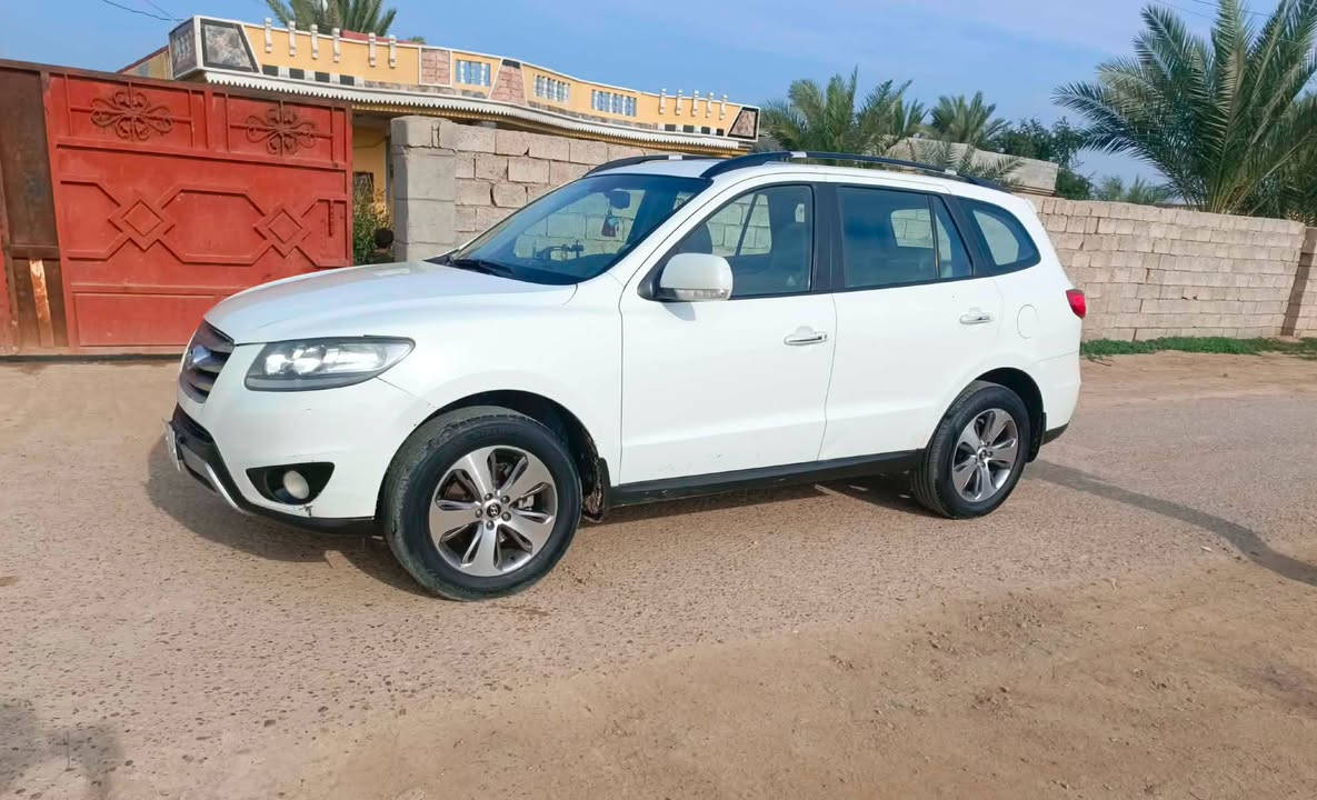 السلام عليكم سياره سنتافي موديل 12 بصمه مكفوله من كلشي البيع السعر175وبيه مجال قليل*********** متوجد بس عل خط ***********
