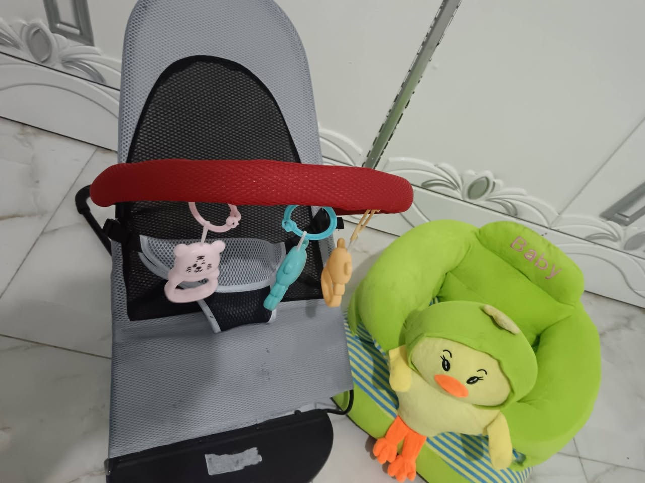 تلبيسه تخم عشر مقاعد جوزي 3D كرسي طفل هزاز ومسند حجم كبير كلهن جدد السعر خاص


**إذا كنت صاحب هذا الإعلان وتريد حذفه لأي سبب، رجاءا أرسل رسالة إلى الدعم الفني**