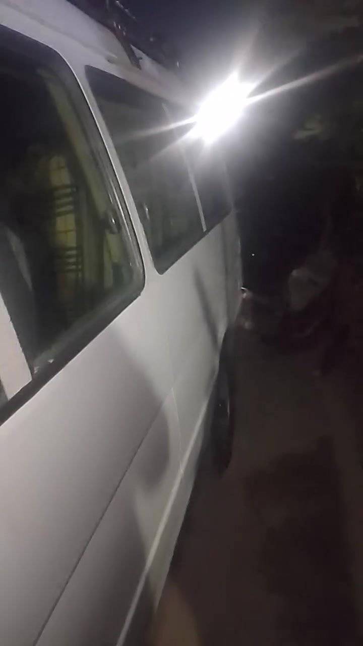السلام عليكم جنبي اجوان باسمي اكسل محور جمره سياره مدوشمه وجاهزه خير من الله وهذا رقمي للتواصل ***********
