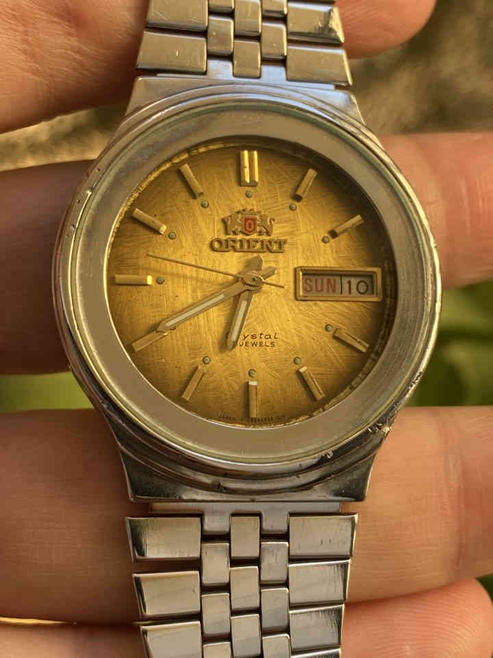 السلام عليكم 
مجموعة من القطع اليابانية 
اورينت 
ستزن 
سايكو 
اتوماتيك 
الوان مميزة
نظافة تامة
تعمل بكفاءة عالية 
ستانلس ستيل بالكامل 
بلادية بالكامل 
السعر  ارسال صورة القطعة  عالخاص 
يوجد توصيل لجميع  المحافظات 
***********
