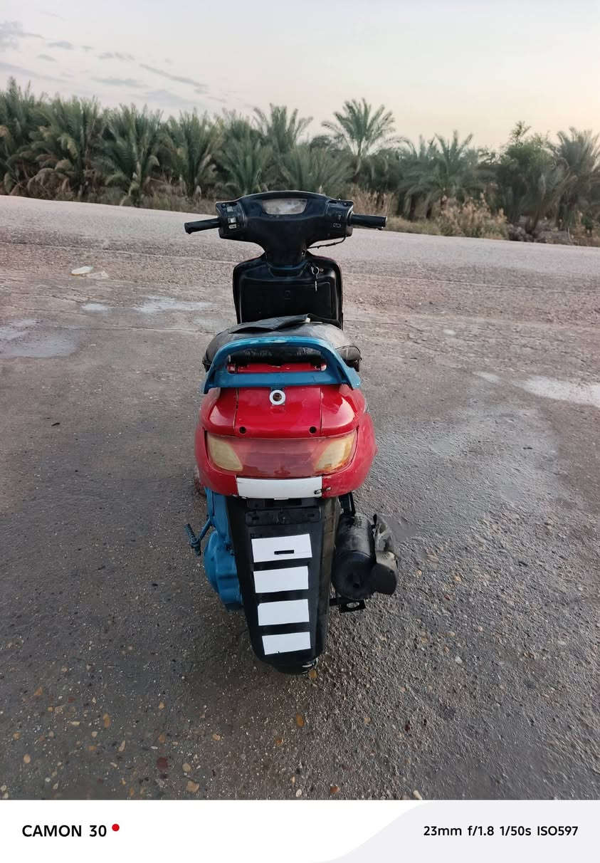 السلام عليكم دراجه فراشه للبيع جاهزه مكينه مفتوحه مره وحده فقط مكينه ناعمه كهربائيات نقص فقط باتري السعر ٢٧٥ وبيه مجال
مكاني قضاء المدينه ***********
