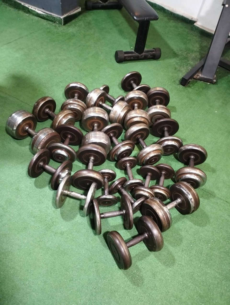 🏋️‍♂️ معدات جيم للبيع بحالة ممتازة
✅ دكة حصان
✅ جهاز سميث (Smith Machine)
✅ دكة بار مستوي
✅ سمانة جالس
✅ حامل طارات
✅ طارات أوزان (525 كجم)
✅ جهاز خلفية
✅ جهاز أمامية
✅ سحب عالي
✅ سحب أرضي
✅ دكة 90
✅ دكة مستوي

📍 مكان المعاينة: الشرقية – بلبيس
🚚 يوجد شحن لجميع المحافظات
📞 للاستفسار والتواصل: 01287757243

#جيم #معدات_جيم #أجهزة_رياضية #بيع_معدات_جيم #تجهيز_جيم #جيم_منزلي #حديد #فيتنس #كمال_أجسام #بلبيس #الشرقية #معدات_مستعملة #Gym #GymEquipment #Fitness


**إذا كنت صاحب هذا الإعلان وتريد حذفه لأي سبب، رجاءا أرسل رسالة إلى الدعم الفني**