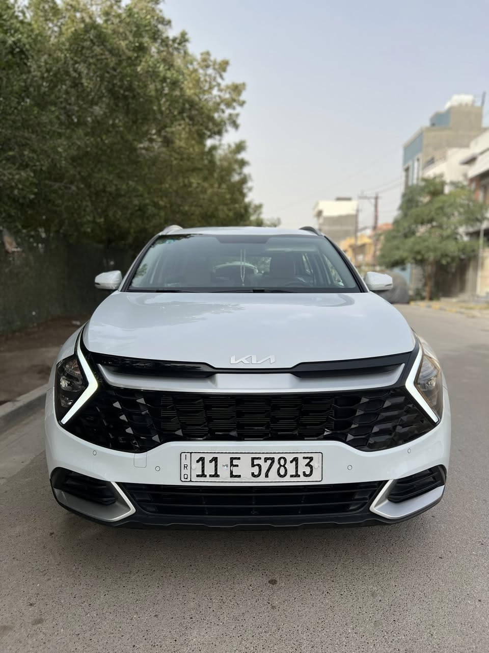 السلام عليكم 
النوع : كيا سبورتج ( خليجي) 
* السياره دوليه ام الضمان 
الموديل : 2024 
الرقم : بغداد ( بأسمي ) 
عداد المسافه : 25 الف 
السياره : كفاله عامه ( كير محرك كفاله عامه ) 
المواصفات : 
* المحرك : 2000 دوش 
* بصمة + بصمة ابواب 
* شاشة دجتل 
* تشغيل عن بعد 
* تبريد قطعتين 
* كراسي كهرباء 
* شاحن وايرليست
* سايد بريك بصمه 
* فول تحكم ستيرن 
* 3 انظمه قياده 
* تدفئة كشنات + تدفئة ستيرن 
* شاشة + كاميره + كاربلي 
* اشاير بلمري + المري شفط 
* حساسات اماميه خلفيه 
* LAD نهاري امامي خلفي 
العنوان : بغداد - السيدية 
السعر : 235 ورقه وبيه مجال 
باقي التفاصيل الاتصال ؏ الرقم او واتساب 
***********
