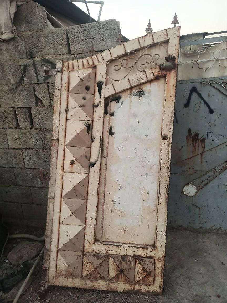السلام عليكم باب حوش للبيع حديده قديم سعر 60, بي مجال  شراي يجي خاص


**إذا كنت صاحب هذا الإعلان وتريد حذفه لأي سبب، رجاءا أرسل رسالة إلى الدعم الفني**