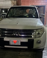 للبيع باجيرو 2009 مكاني بغداد زيونة  07749999724 130 ورقة وبيها مجال ب...