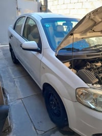 سياره افيو خليجيه شركه لعامه بيه جاملغ مبدل وبيه بارد واضح بصوره عنوان...