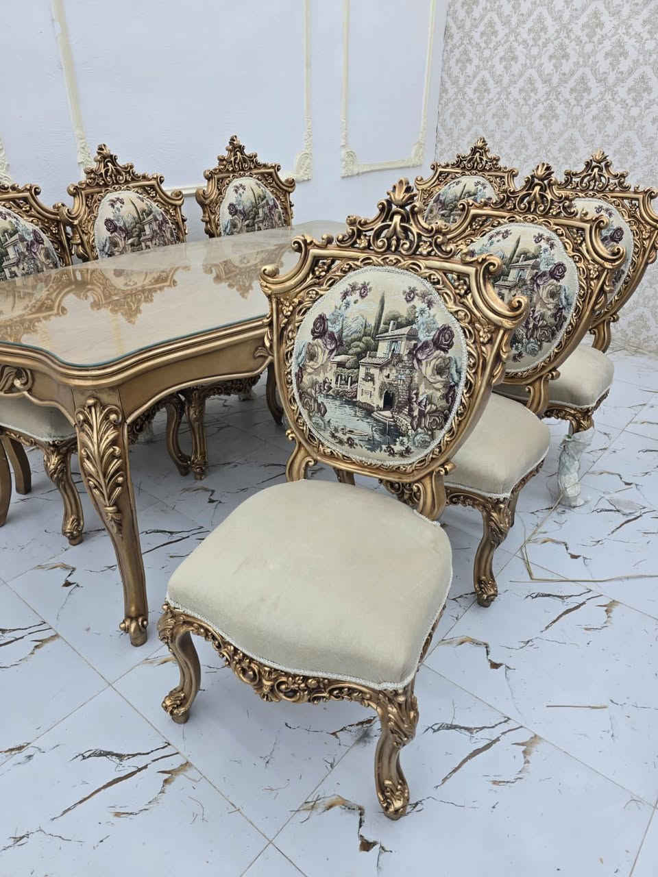 ✨ وصل حديثاً إلى مركز سمايل التسويقي ✨

طقم سفرة فاخر صناعة مصرية 
مصنوع من خشب الزان الأصلي
حفر يدوي متقن بتفاصيل ملكية أنيقة 
تشطيب راقٍ يضيف لمسة فخامة لبيتكم

جودة عالية • تصميم كلاسيكي فاخر • تفاصيل دقيقة

البيع نقداً وبالتقسيط المريح

📞 للحجز والاستفسار راسلونا عبر الصفحة
أو تواصلوا مباشرة عبر الواتساب

📍 مركز سمايل التسويقي
بلد – شارع الفرات
مجاور معمل مياه ريتاج.


**إذا كنت صاحب هذا الإعلان وتريد حذفه لأي سبب، رجاءا أرسل رسالة إلى الدعم الفني**