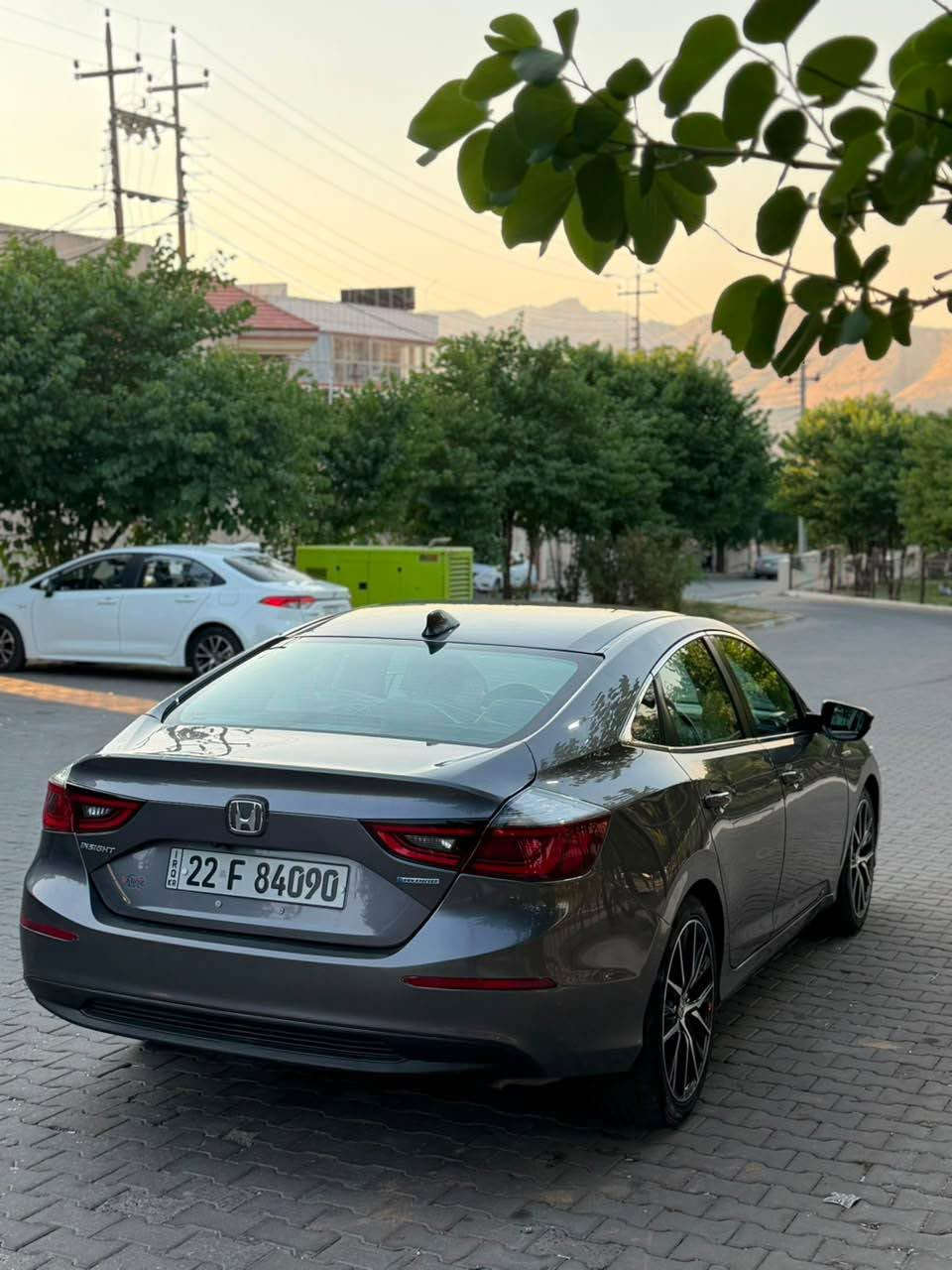 للبيع فقط هوندا انسايت ياباني هايبرد موديل 2021ضرر جاملغ خلفي سيارة كهرب وبنزين ماشي 110 الف كم جاهزة بدون اي نواقص مكان سيارة دهوك                                   سعر 126$                                                                      ***********                                                                 *********** دهوك, العراق
