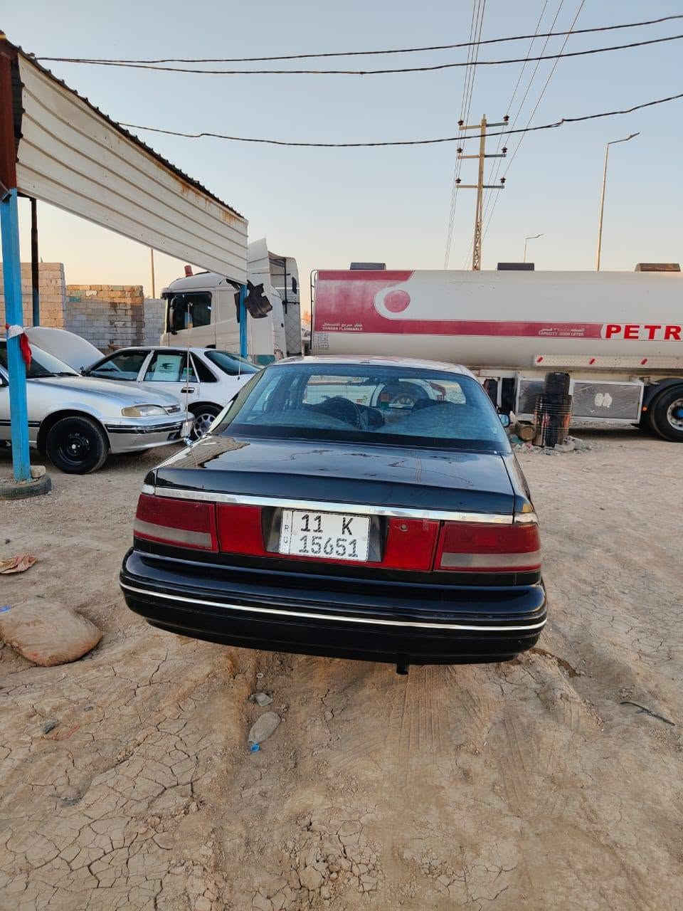 للبيع برنس موديل 1995 
رقم بغداد دولي شرط التحويل 
كير محرك مكفولات (اوتو)
صبغ حزام فرن درجه اولى 
تخم تاير جديد 
صدر امامي وخلفي جديد 
دواخل نضيفه كهربائيات كلهة شغاله لايت زنون 
تبريد نقص كمبريسر 
العنوان واسط الزبيديه 
 السعر36$ وبي مجال 
***********
