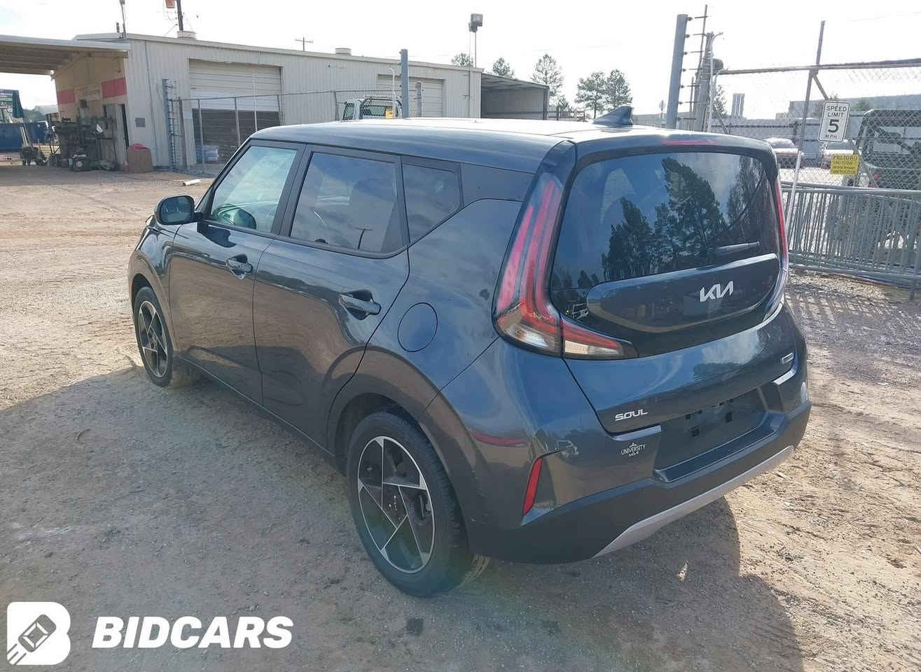 كيا صول 2024

فئة Ex اعلى فئة السياره فول للاخير

المواصفات 
محرك ٢٠٠٠ دوش 
نظام القيادة نورمال +سبورت 
بصمة ابواب
بصمة تشغيل 
شاشة كبيرة
شاشة أعطال
تبريد بيانو
كشنات تدفئة
كشن السائق كهرباء 
 لايتات لد وعدسات اوزوم
تحكمات فول
رادار 
شحن لاسلكي 
توقف ذاتي 
اطفاء ذاتي
كاميرا دوارة 
نقطة عمياء 
تحديد مسار
ويل كب 18 رياضي 
دوشمه جلد 
الارضيه جلد
كاميرا داش كام
السيارة فول
رقم الهاتف ***********
