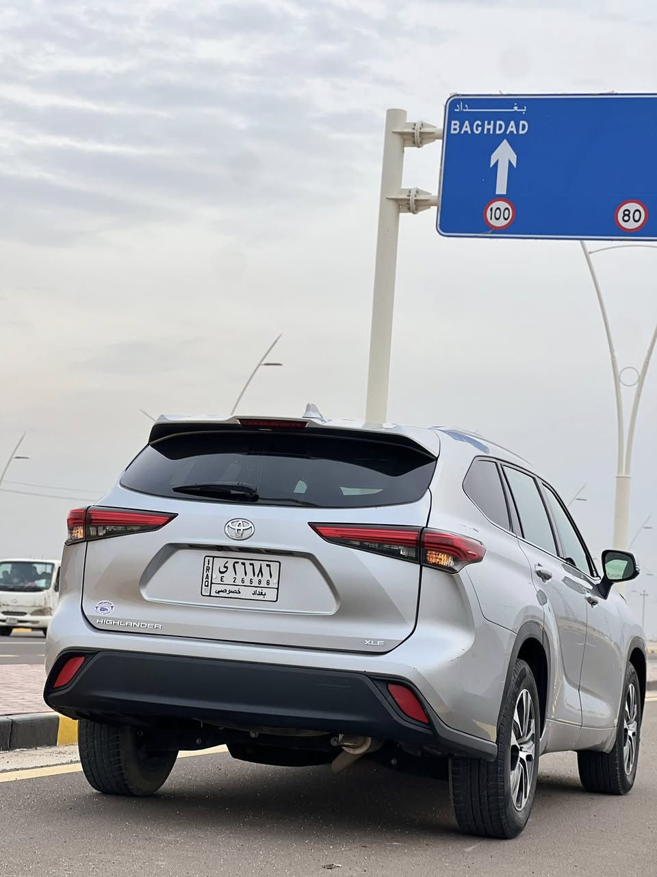 2022هايلندر
محرك 6
ماشيه105
ضرر فقط بونيد ضرر صطحي 
سيارة ولا مسج ولا عطل 
كلها بل شرط 
ايرباك طاك 
مكانها سامراء 
280$
***********
