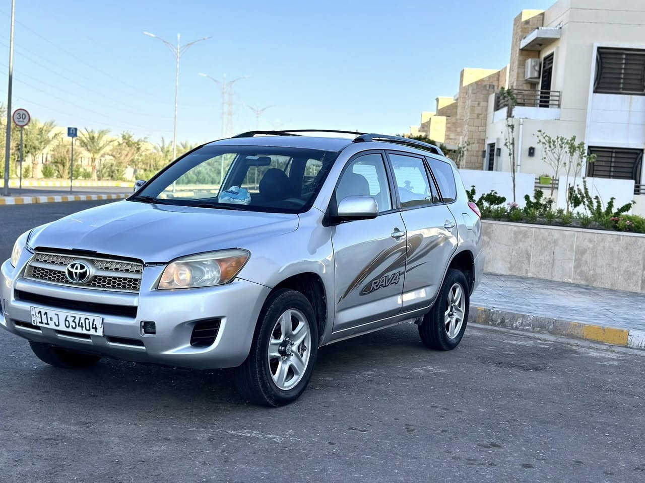 السلام عليكم….
للبيع بسعر مناسب جدا 93$ اعتذر عن الاقساط والوعده تويوتا راف 4 (RAV4) 2009 وارد امريكي لون سلفر رقم بغداد انكليزي(11) بااسمنا سنوية جديدة لغايه 2031 هزه جديدة شرط التحويل…
سياره ضررها جاملغ وبنيد وبيها صبغ مكانات رش اثر جلح ابيع صبغ احزام …. شرط تكم وقماره بدون صبغ السيارة ليبل واحد ولا قطعة مبدله …. شرط بدون ودواخل بدون ايرباك… شرط بدون قلبه بدون تجية …
سيارة جاهزة بدون اي نقص….
محرك 4/2500 سلندر… محرك مامفتوح … السياره ماشيه 166KM….
شرط محرك وكير وصدر وكهربائيات وتبريد وتدفئة وتخم تاير سيارة جاهزة من كلشي…
مواصفات ( 5 ويل كب وتحكمات وشاشة وكامره وحساسات وداخل لونين كيجات ليزرية و3 انظمة قياده وبعد بيها اهواي مواصفات مايحتاج اذكرها)…
السعر 93$ اعتذر عن الاقساط والوعده…
العنوان/ صلاح الدين/ تكريت….
للاستفسار ***********
