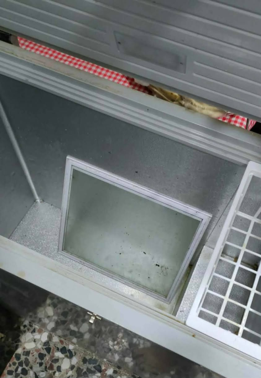 مجمده للبيع السعر 200 
الرقم 7713084088 
جديده مصارله 5 اشهر من جايبه


**إذا كنت صاحب هذا الإعلان وتريد حذفه لأي سبب، رجاءا أرسل رسالة إلى الدعم الفني**