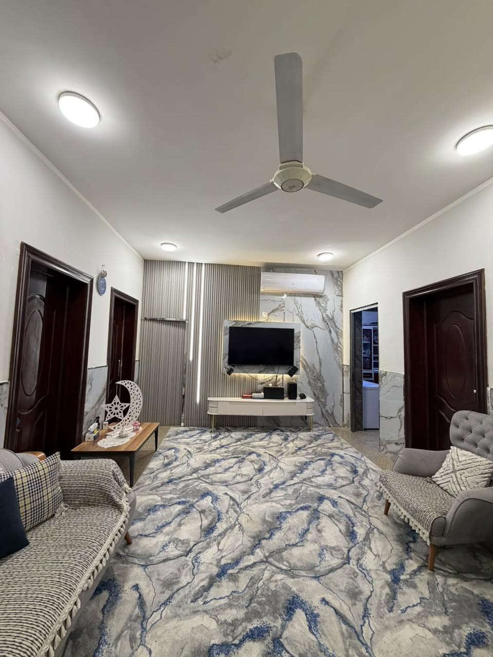 لمعرفة السعر التعليق داخل المنشور


**إذا كنت صاحب هذا الإعلان وتريد حذفه لأي سبب، رجاءا أرسل رسالة إلى الدعم الفني**