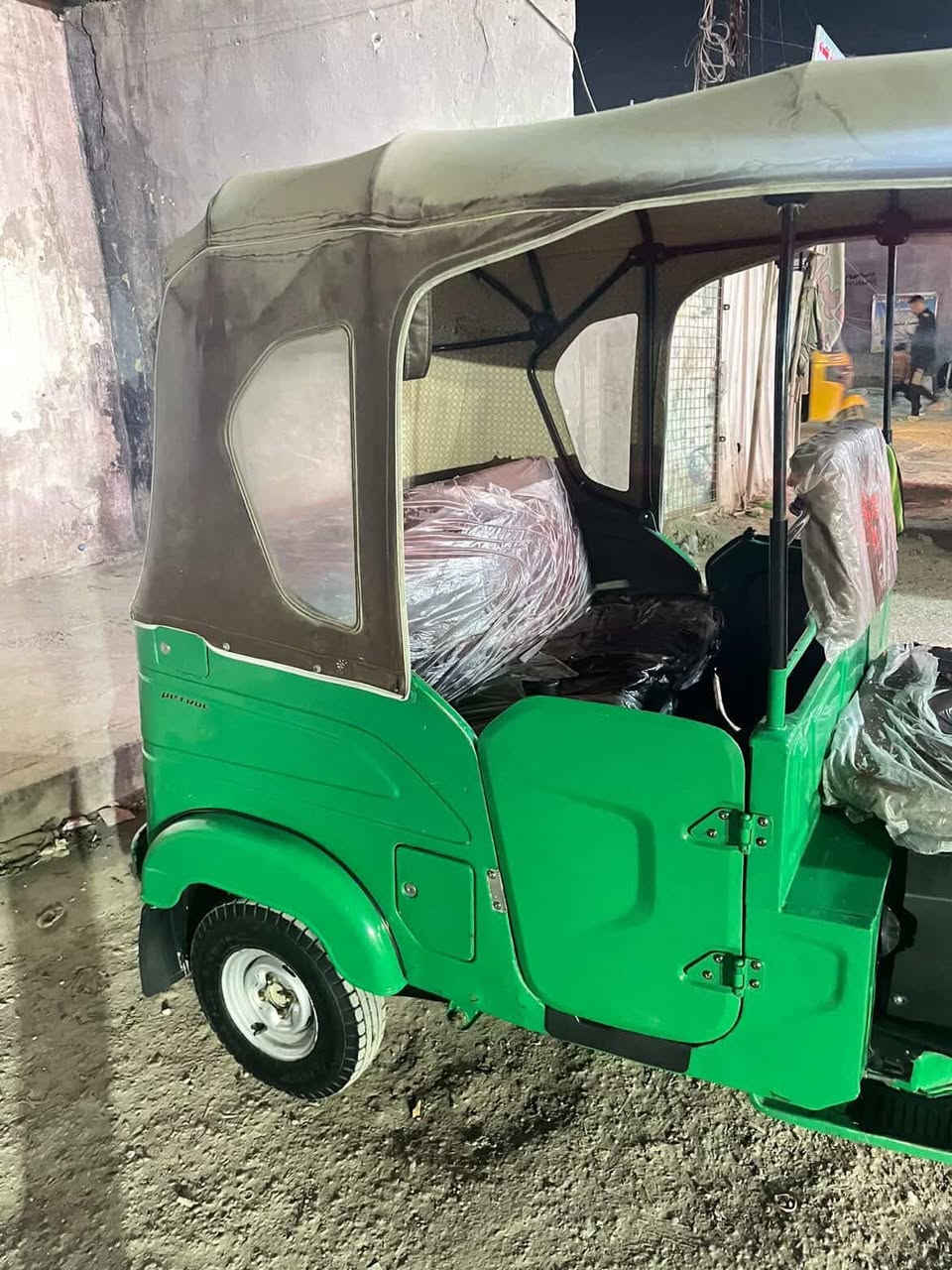 السلام عليكم تكتك 22وعشرين كفاله عامه تجي شوف بعينك باسمي تحويل ثاني يوم مكاني الامين الثانيه رايدهه بتسعه ونص 9/500
وبيهه مجال قليل شراي هاذه رقمي ***********
