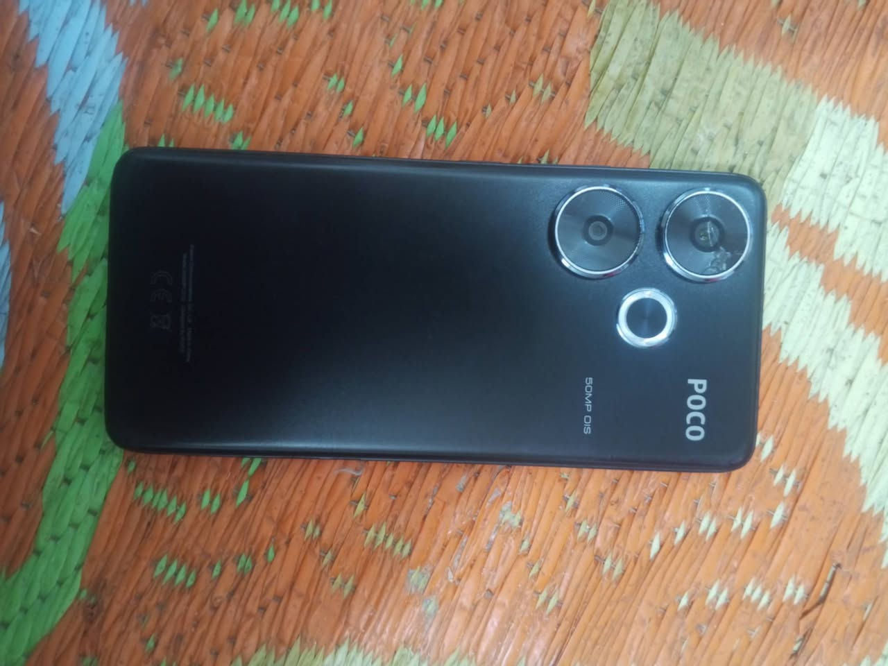 بوكو F6 
ذاكرة 512
ببجي 120 فريم كلش سلس 
ما مفتوح بيه فقط طبع وكسر بالشاشة ما مأثر نهائيا 
عنواني بغداد مدينة الصدر 
***********
