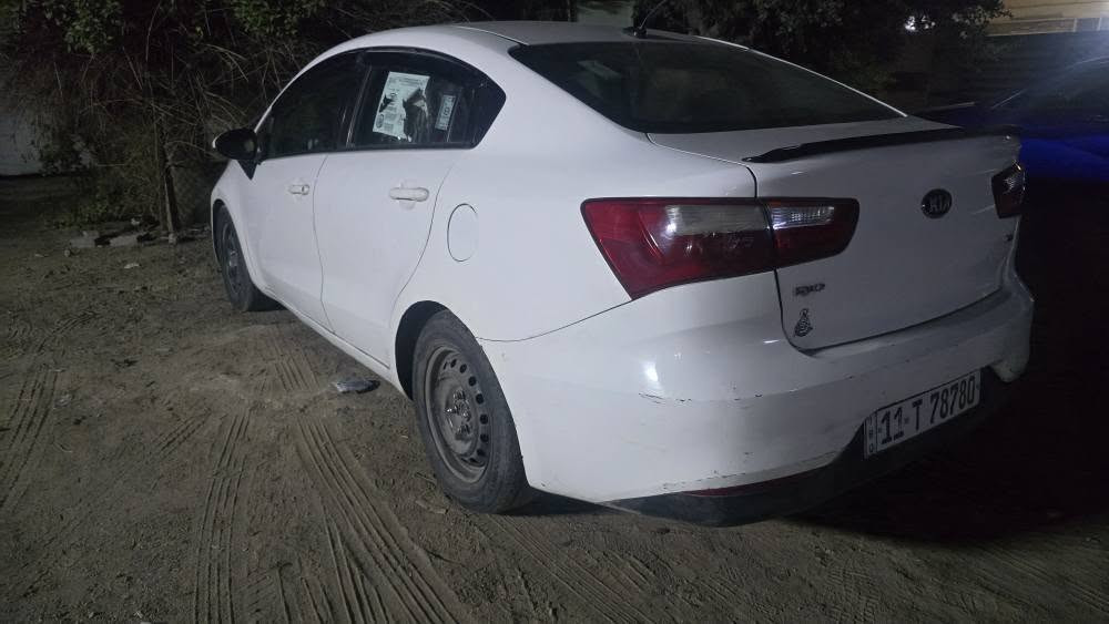 كيا ريو 2016 
محرك 1600GDI وكشرها حلو ورقمها حلو
حادثها بسيط ومتواجد بالنهار فقط مكاني البياع
*********** بغداد, العراق
