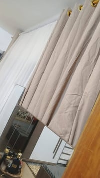 للبيع • غرفة نوم • اثاث خشبي