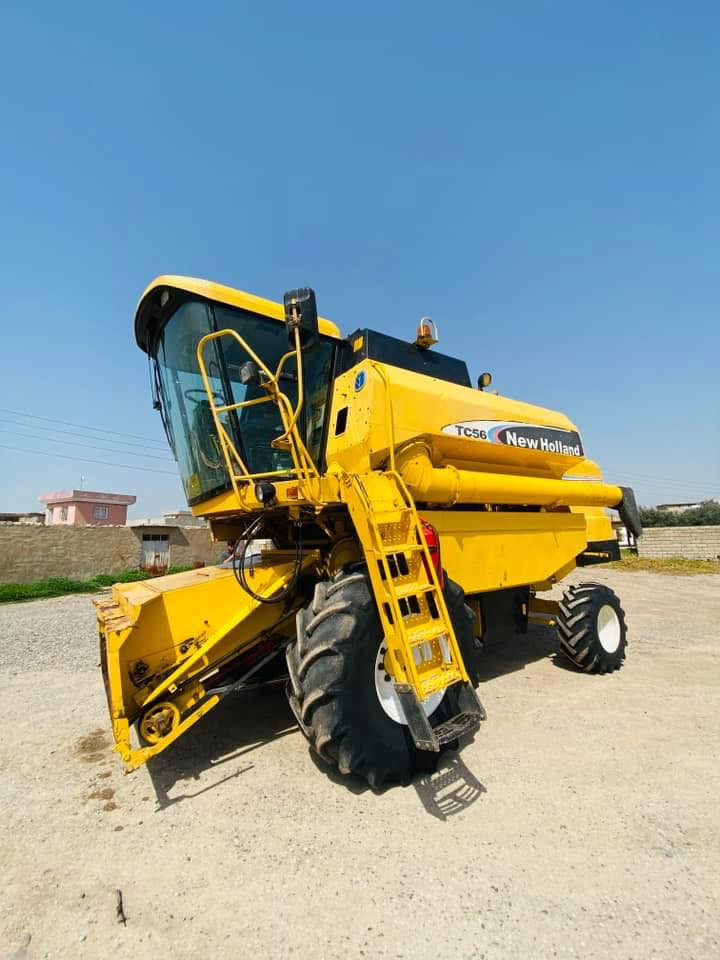 حاصدة للبيع 
2004 
هايدرو
خمسة بلم 
دبل درام 
طبلة 17 بدون قلاب 
كير محرك هايدرو 
سعر 83 بيها مجال 
عنوانها الموصل بعشيقة 
***********
