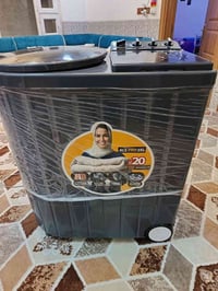 غسالة مستعملة • قليلة الاستخدام • نظيفة