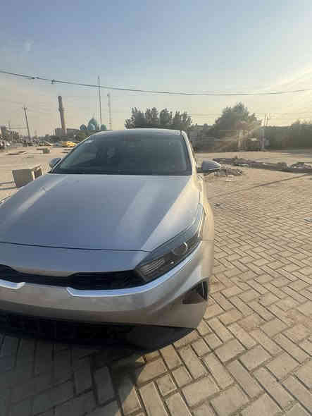 سلام عليكم فورتي موديل24 حره بدون رقم دخول جديد منفيست باسمي تترقم كل المحافظات ماشيه 16 الف كيلو حادثه قطعتين بنيد وجاملغ مبدلات فقط بدون دواخل ايرباك ستيرن وبرده فقط مكاني  بغداد الكرخ السعر 147 $وبيه مجال بس الشراي يتصل ***********
