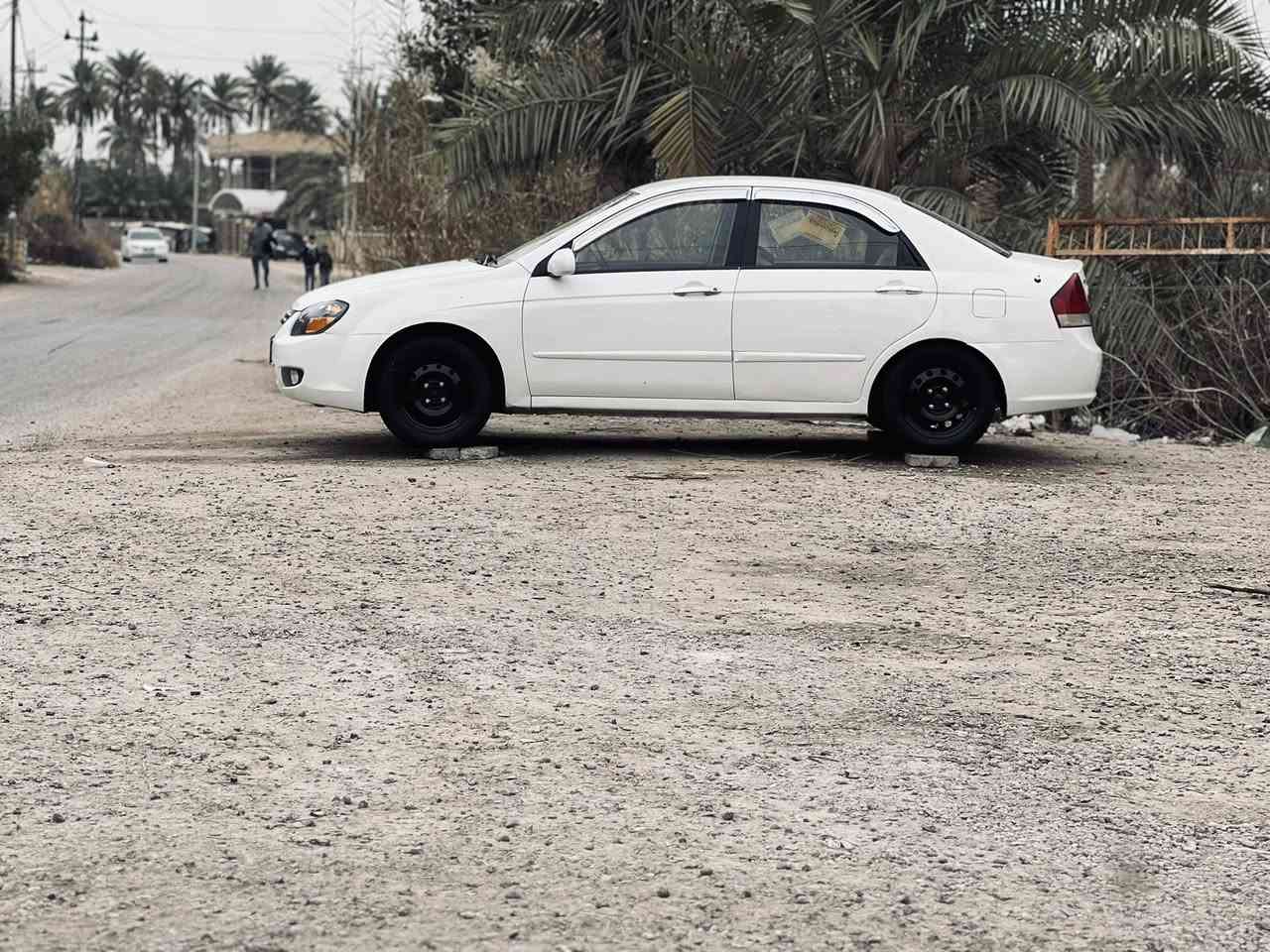 السلام عليكم سيراتو للبيع موديل 2009 رقم نجف دولي بيها صبغ بين الباب ودور جاملغ خلفي جهة السايق مكانها نجف الكوفه مرارس او بيع السعر 88وبيها مجال قليل السياره جاهزه كير ومحرك وحداديه نقص تبريد عطل كهربائي ***********
