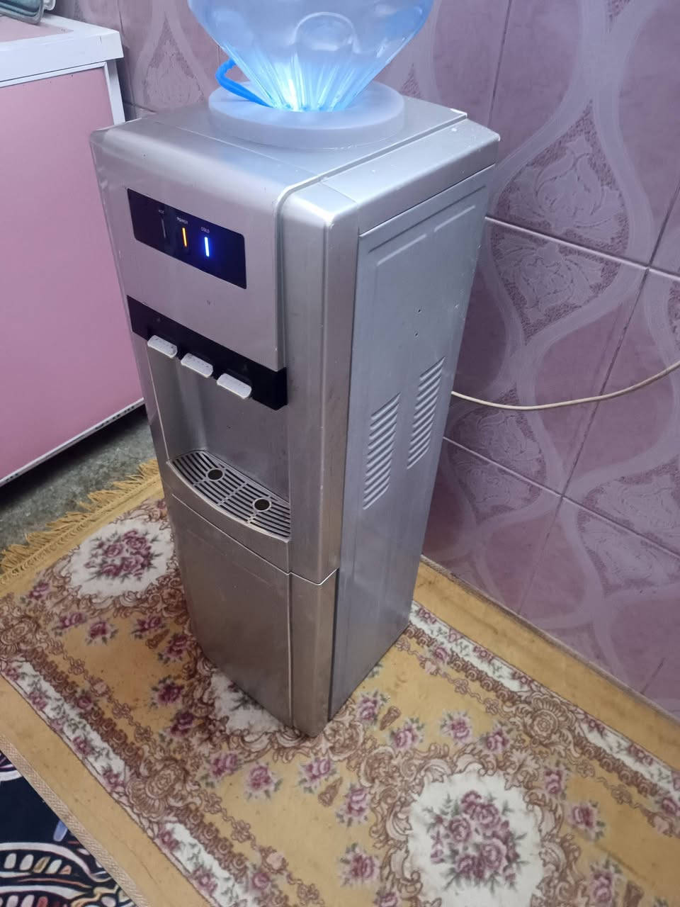 س ع براد شغال بالشرط كله بلادي حار بارد ثلاجه بالشرط كل عيب مابيه السعر 60 وبيه مجال مكاني كركوك حي عسكري شراي اتصل ***********
