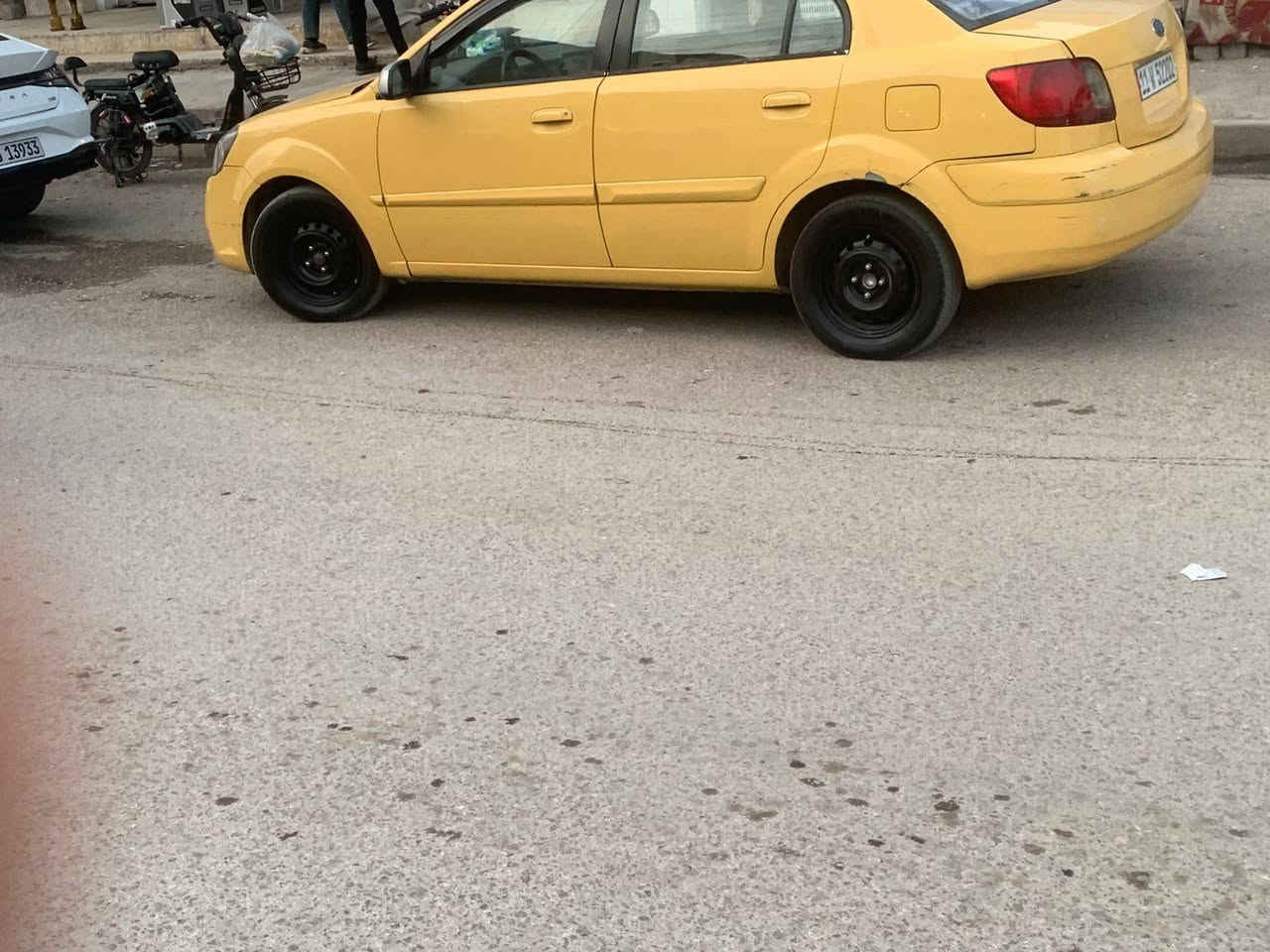 كيا ريو 2011 خليجيه محرك 1600
بيها جاملغ امامي مبدل بدون دواخل بس المسطرة مال جاملغ سكف تكم مكفوله رقم بغداد انكليزي باسمي 
*********** 
السعر قفل 82
