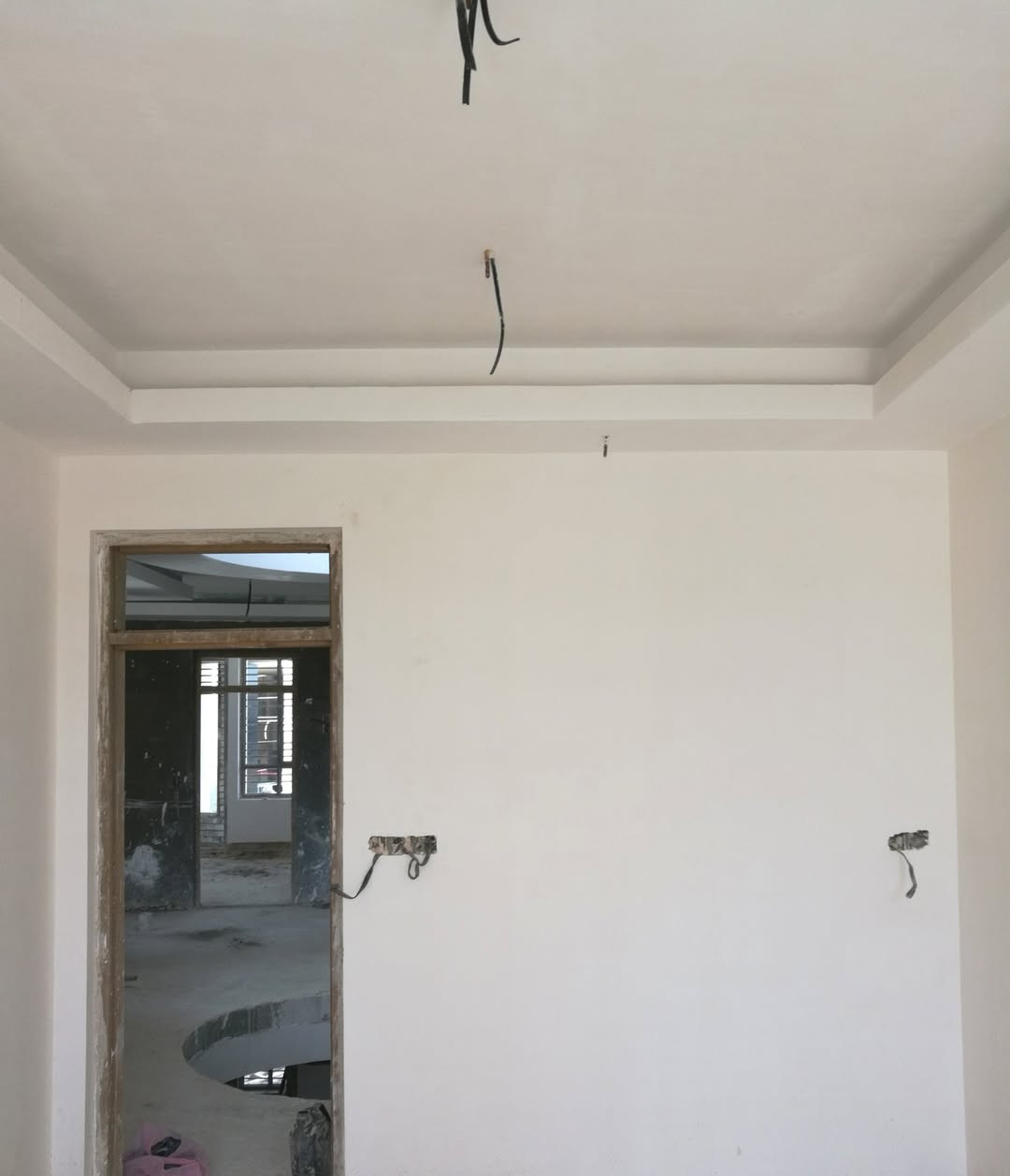 شغل صطار وبياض داخل هيت ***********
الصطار : 3000 المتر
البياض : 2000 المتر
