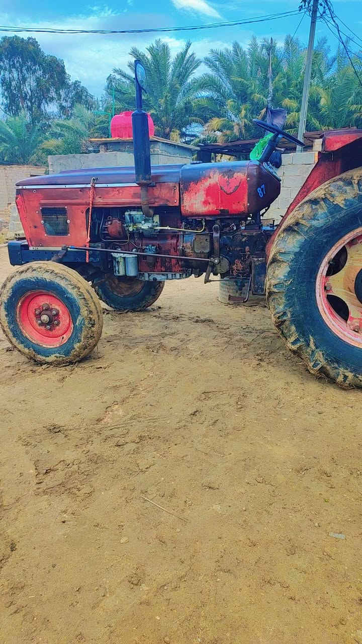 السلام عليكم مكنه عنتر موديل 87 جاهزه من كلشي للمكان كربلاء الفتسار أكثر على هاذا الرقم ***********
