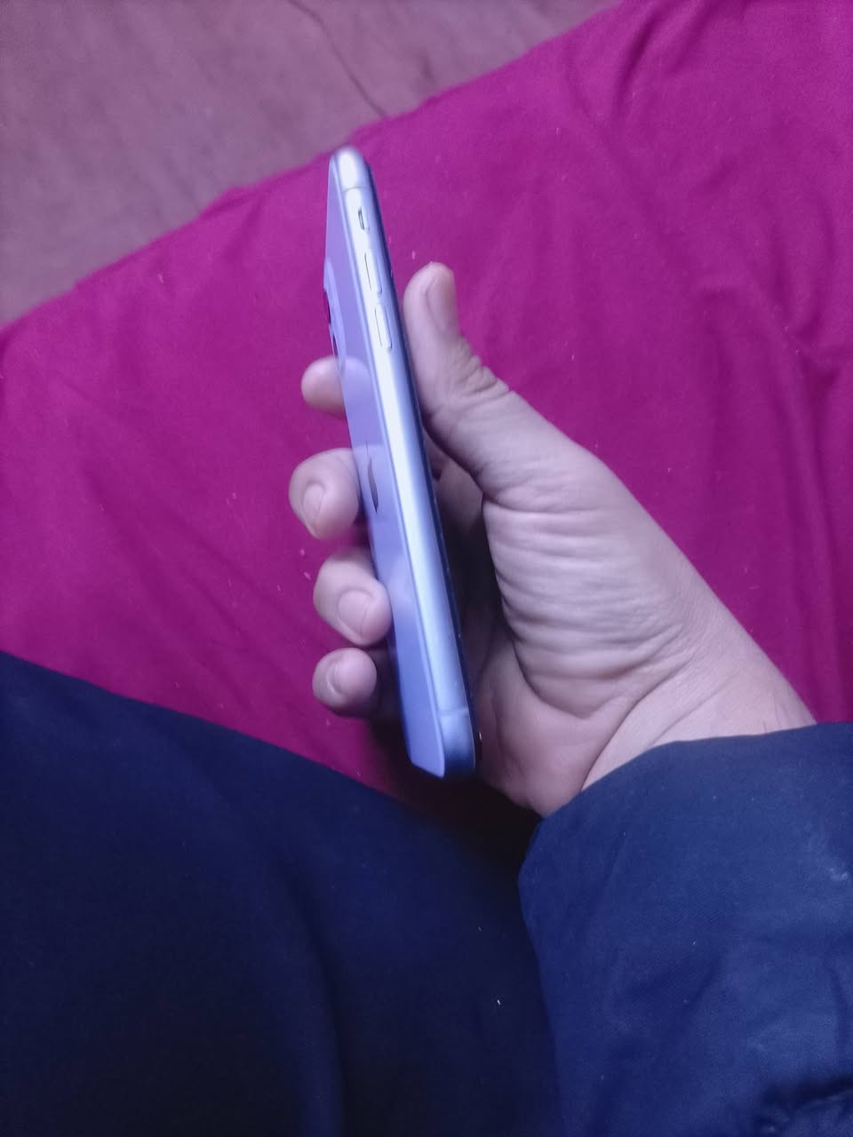 السلام عليكم
١١ عادي ذاكره ٦٤ مبدل فقط شاشه بطاريه ابلاديه٦٨ بصمه ومتوقفه الباقي كله شغال سعر 170 وبي مجال بسيط مكاني بغداد مدينه الصدر ماعندي توصيل بيع او مراوس ***********
