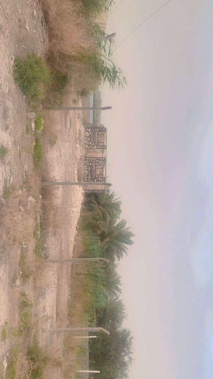 السلام عليكم دونم وربع لبيع سنتر على الشارع قرب الامام ابو جاسم عليه السلام بي دار حجر 3000متر المساحه طابو زراعي سند 25 باسمي اداور ثاني يوم الواجهيه 21 مسيج السعر 110 مليون اي استفسار اتصل *********** بابل مسيب قرب الامام ابو جاسم ع Singapore
