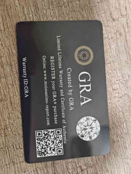 السلام عليكم
سوار فضة اصلي مرصع بال Moissanite للبيع
السوار جديد، فضة أصلية S925 ومرصّع بحجر مويسانايت يلمع بشكل واضح ومن قريب يشبه الألماس بالشكل واللمعة.
جودته عالية، والقفل مالتة مضبوط، ويجي ويا بطاقة الـ GRA الأصلية.
قطعة مرتبة وراقية وتناسب للرجال والنساء.

السعر: 150 ألف 
 واللي يريد يشوفه أكثر يدز رسالة او يتواصل على هذا الرقم ***********
