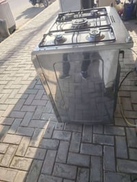 للبيع. السعر ١٥٠   شرط  07812824022