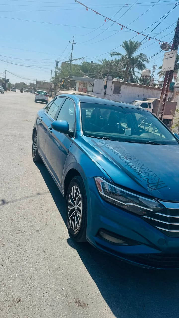 جيتا 2019 
مكينة 1400 تيربو 
لون ازرق بحري 
مواصفات S
صور الحادث مرفقة بالمنشور 
كشنات جلد 
رادار 
نقطة عمياء 
تحديد مسار 
سلايدروف 
وبعد بيها هواية مواصفات واغلبكم تعرفوهن 
السعر 120 وبيها مجال بسيط 
المكان بغداد الشعب 
***********
