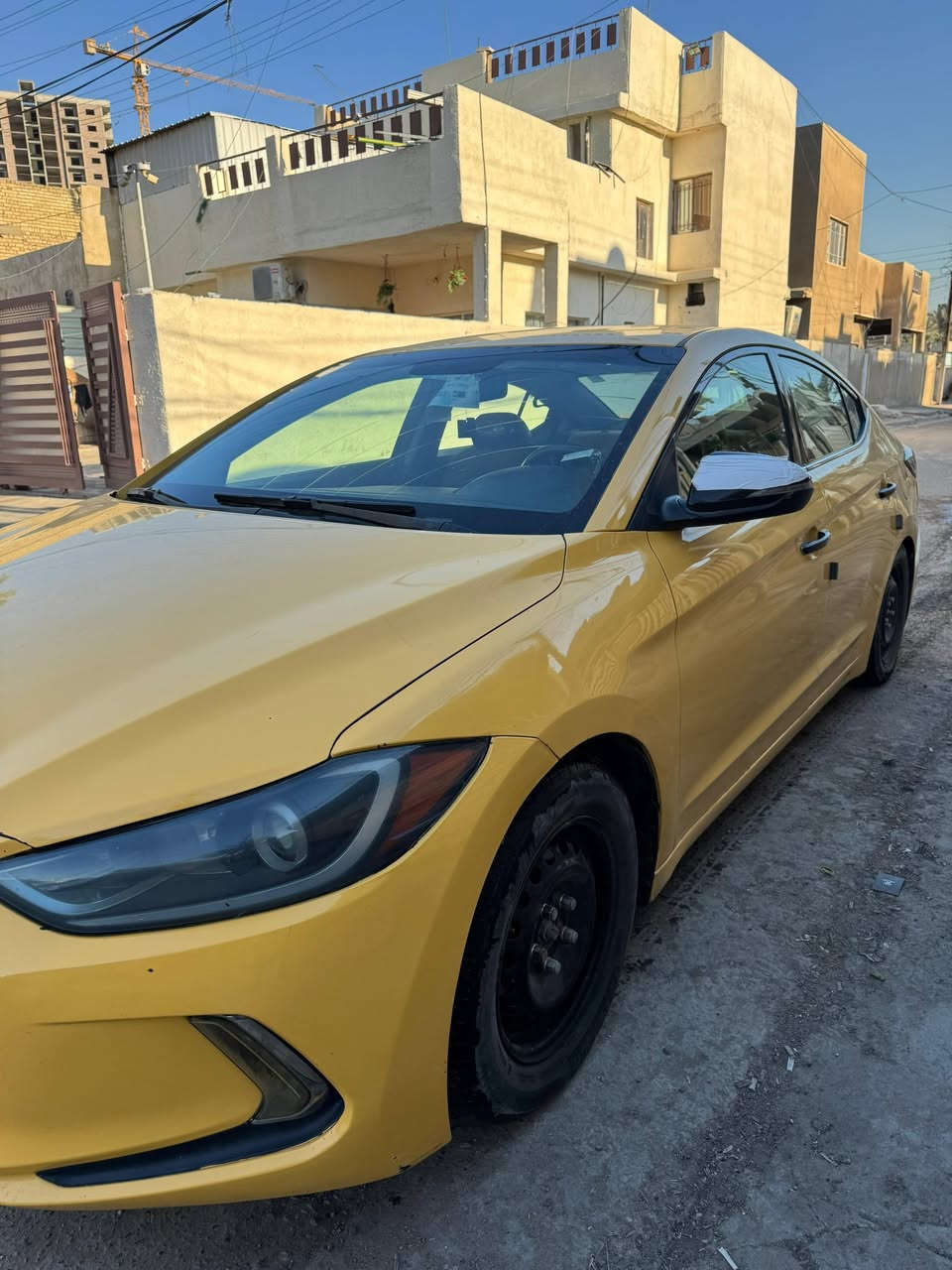 السلام عليكم النترا  وارد امريكي 2018 حادث بنيد وجاملغ ايرباك استيرن فقط 
تخم تاير جديد حداديه صدر جديد كير مكينه خير من الله السعر 125 وبيها مجال 
موبايل 0777 934 0074
