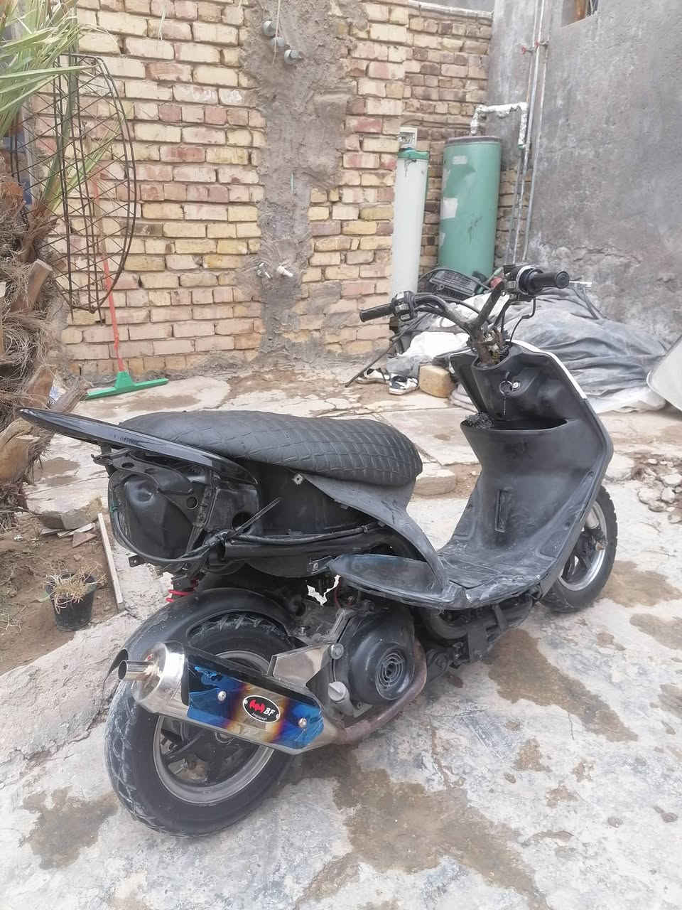 لبيع دراجه ماكس بوشه 55 بيه تزويد دبل امامي ويل والصالنصه ويدات دراجه ميكتنه ناعمه السعر 350 وبيه مجال مكاني دوانيه قضاء عفك وهاذه رقمي ***********
