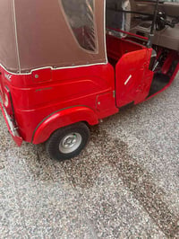 تكتك موديل 2022 كفاله عامه السعر 9500 وبيها مجال بسيط 07782398147
