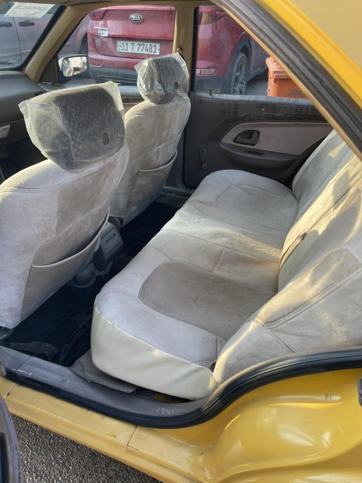 سلام عليكم بيجو 405 لون اصفر رقم انكليزي للبيع
السعر 40 ورقه 
للاستفسار ***********
الصور والنضافه كدامك بالصور
