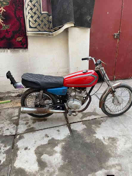 سلام عليكم اربعه كير موديل 17اوراق السعر 200وبيه مجال المكان بصره كمه علي رقمي ‏‪***********‬‏
