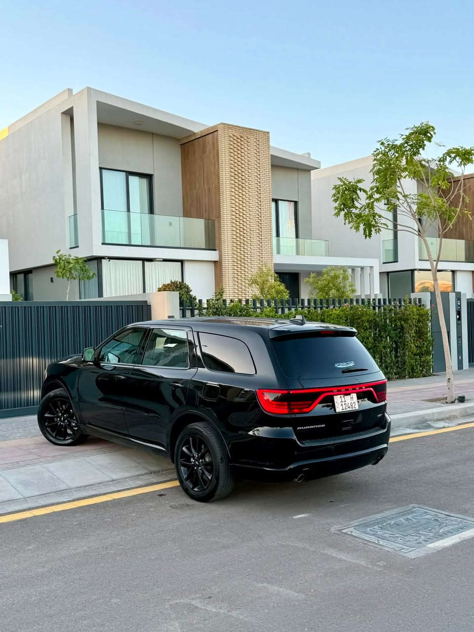 دورنكو موديل 2019، GT (عدا الفتحة)، محرك 6 سلندر، سبعه راكب،بسعر مناسب جدا
نظيفة وجاهزة بدون نقص، .
المواصفات: كاميرا 360، كشنات كنتارةوجلد ,كشنات كهرباء , خزن ميموري، هيتر وتبريد بالكشنات والستيرن, بصمة ودخول ذكي,تشغيل عن بعد ، كير طيارة، شاشة، شفتات ستيرن،اشاير بالمري,زينون, حساسات خلفية، ويل 20، جنطة كهربائية، وباقي مواصفات فئة GT المعروفة. الكير والمكينه مكفولات بدون فتح حادث السيارة جاملغ وبنيد

السعر (18,500$)، وماعتقد اكو بهيج سعر 
للاستفسار:
العنوان بغداد الدوره 

***********
