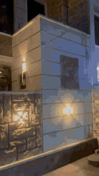 يوجد دار طابقين مؤثث لايجار 200 م
حديقة وكراج
استقبال ومطبخ وخدمات و3 غرف نوم
العنوان دورة مقابيل ابو طيارة شارع نسائم النخيل 
اي استفسار اتصل بنا على الرقم ***********
