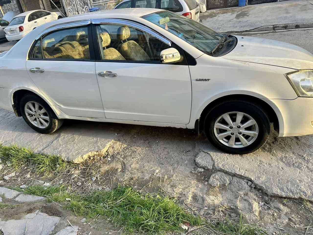 السلام عليكم اخواني الأعزاء عندي سيارة جلي Fc موديل سيارة 2012  كير عادي رقمها بغداد الإنكليزي الجديد السنويه بأسمي مكانها بغداد السيارة جاهزةمن جميع النواحي  وبلادية تبريد شغال كهربائيات كله تمام الصدر تمام تابرات تمام عارضه 48$ورقة للجادين بشراء الاتصال على الرقم *********** وشكراً إلى إدارة الكروب المحترمين …
