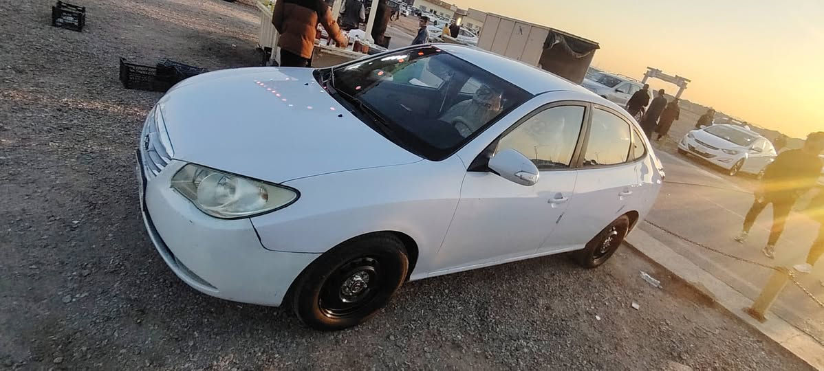 السلام عليكم النترا ١١ خليجي مكينه ٢٠٠٠ بيها بارد بلجاملغ الأمامي قليل مامببن وبيها بخات ب أطراف القماره رقم بصره مكاني الزبير رقمي *********** سعرها 105 وبيها مجال الزبير, البصرة
