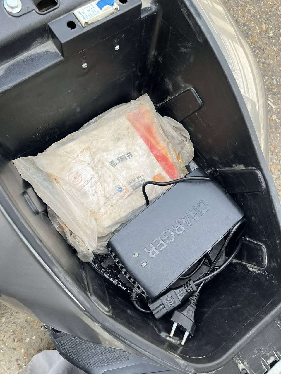 دراجه شحن ونلي (حسن وحسين)
6 باتري (مو جدد)
ماشيه 7 الف كلشي شغال
التفاصيل موضحه بالصور
بغداد البياع
السعر 385 الف
***********
