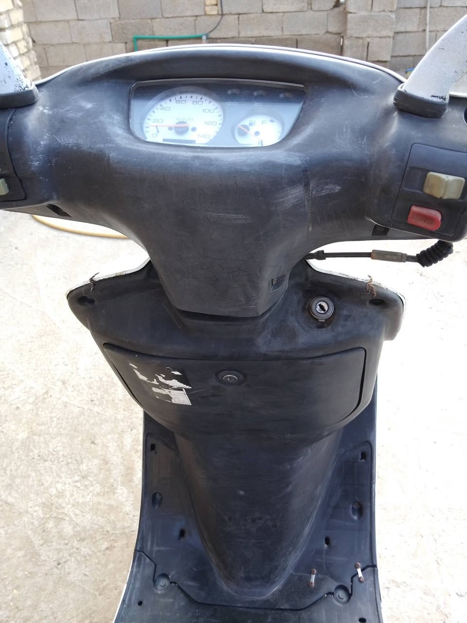 للبيع فراشه نضافه فول دراجه حاويه كلشي شغال بيه ***********
