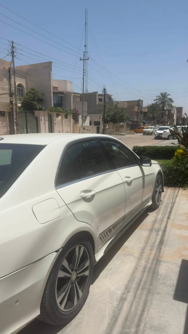 مارسدس w212 350 

2010 
محدث ١٦ 
تو ويل 
محرك ٦ عقل فوك 
السياره فول للاخير
تدفئه وتبريد كشنات جلد تدفئه بلكشنات 
رقم بغداد بسمي 
سنويه وهزه جديده 
دعاميه امامي AMG وخلفيه ودوس 63 
منضومه بانزين و مي جديده 
شادلها شاشه كاربلي و اندرويد اوتو بلاد 
سعرها 129 سعرها مناسب مقارنه بخواتها وهاي ٦ مو ٤ 
تواصل 
***********
