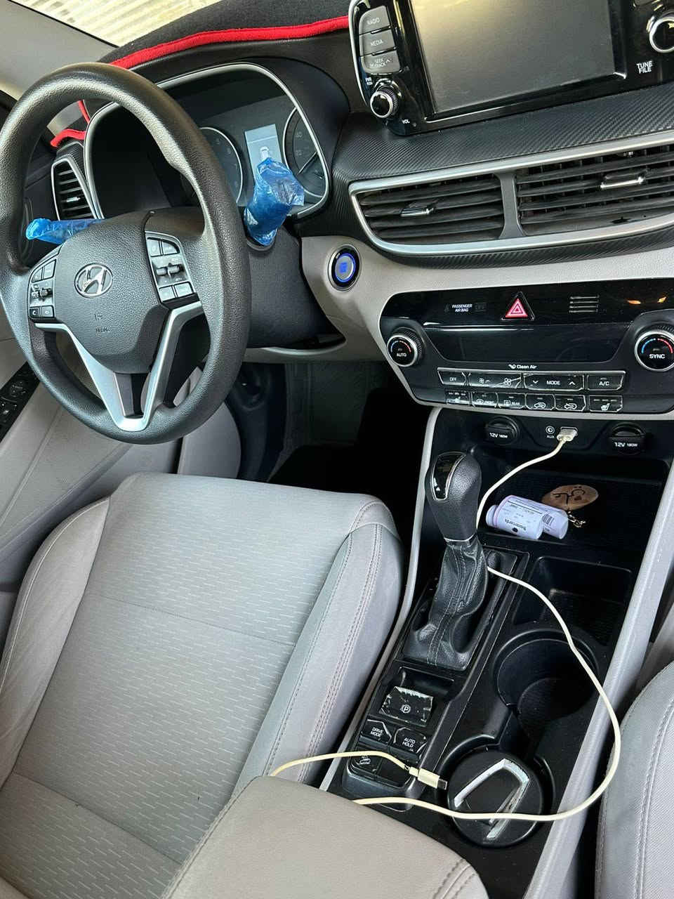 السلام عليكم
هيونداي توسان 2019
امريكي  رقم ديالى 
مواصفات 
دخول بصمه ذكي
تشغيل بصمه
حساسات خلفي 
مانع انزلاق
هند بريك بصمه
كشنات تدفئه
تحديد مسار 
تحكمات اس
باقي موصفات معروفه 
مكان سياره بعقوبه 
رقم ***********
مراوس اوبيع حسب القناعه
