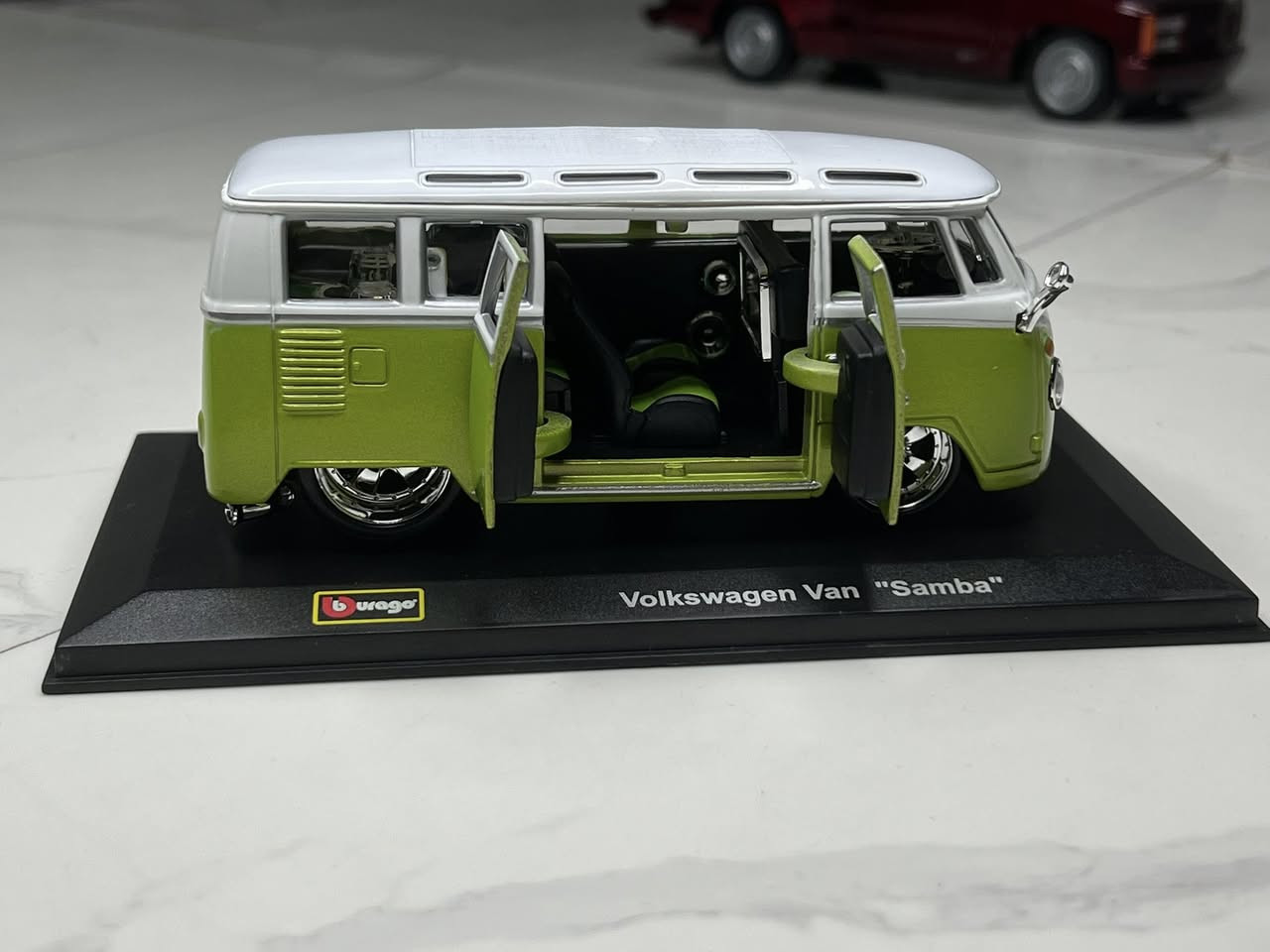 متوفر الان 🎖️ 
من شركه بوراكو الايطاليه 🎖️
حجم 1/32


**إذا كنت صاحب هذا الإعلان وتريد حذفه لأي سبب، رجاءا أرسل رسالة إلى الدعم الفني**